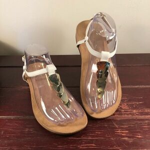 Vionic Rest Miami T Strap Supportive Sandals White with Gold Size 7.5